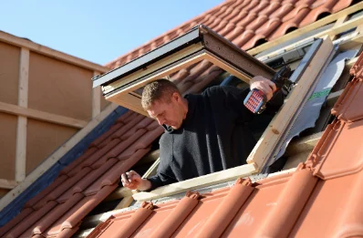 Pose de fenêtres de toit Velux à la Ferté